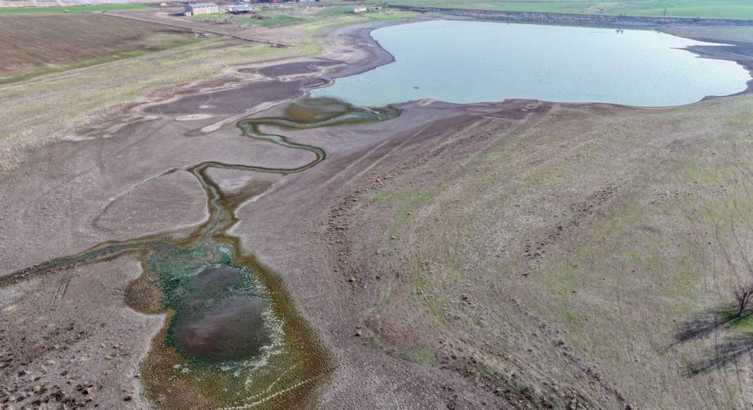 İklim değişikliği Diyarbakır’daki Kabaklı Göleti’ni kuruttu 5